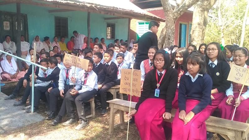 Protest staged against burning of school at Salungpham in Thoubal district
