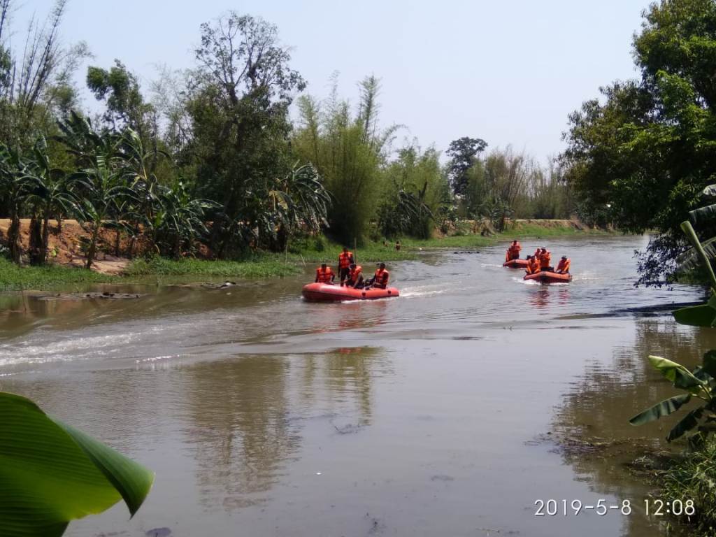 Mock exercise for rescuing flood victim held