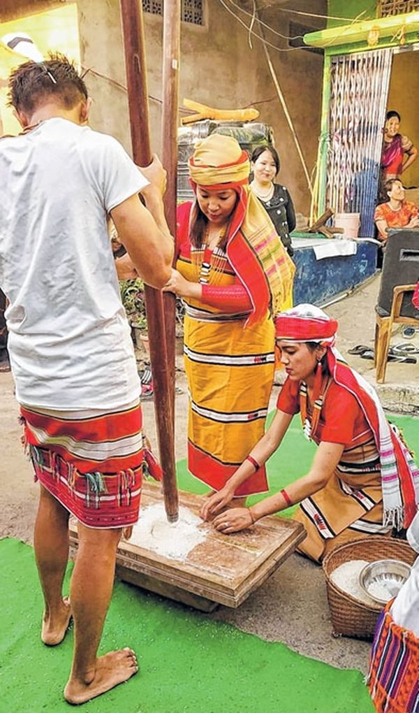 Kakhulong Kabuis prepare for Gudui festival on May 17