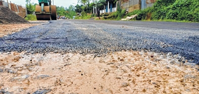 Jiribam locals denounce poor quality J-T road blacktopping