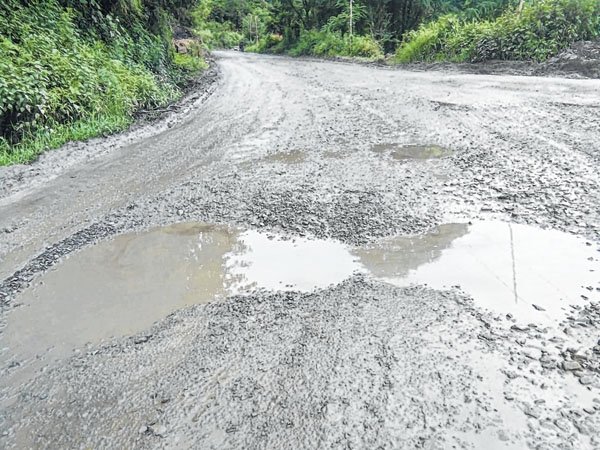 Mao Students' Union decries lack of work progress along NH-2