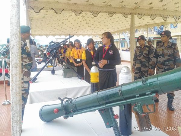 Assam Rifles organises 'Know Your Army Mela' at Thoubal