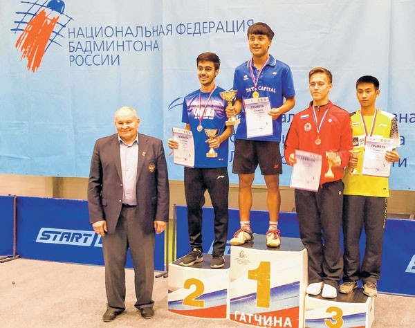  Maisnam Meiraba wins U-19 singles title at  White Night Russian Jr Intl Badminton Tourney 