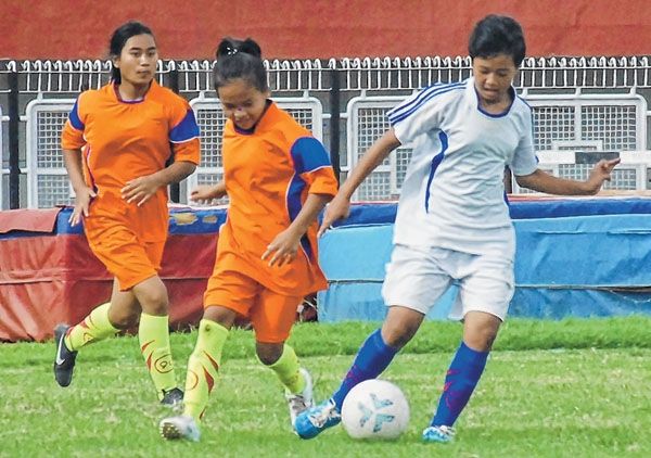 U-17 State Subroto Mukerjee Football : Bishnupur, Chandel complete semi-final line up