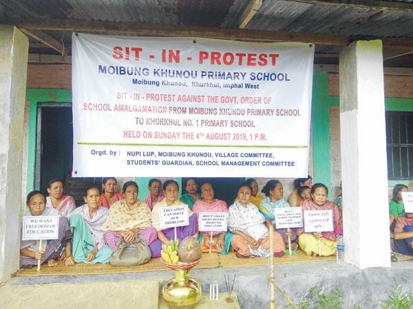 Locals, Lups stage sit in, urge Govt to think about students of Moibung Khunou