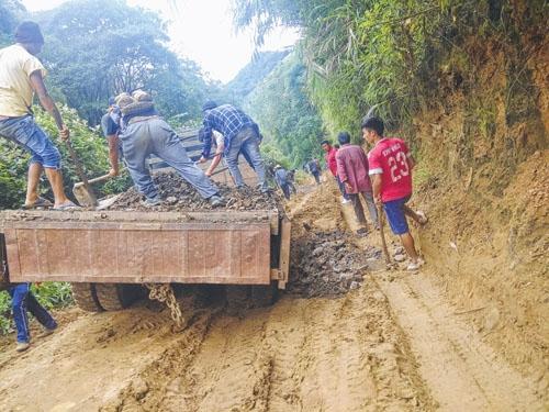 Ukhrul West villages repair road