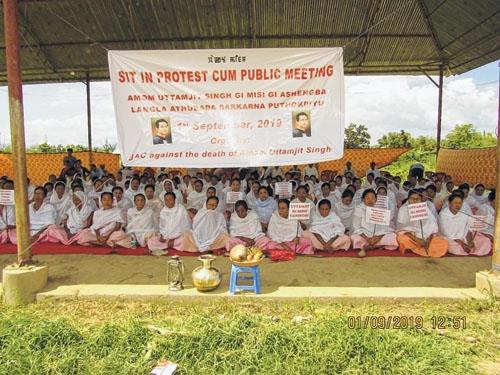 Iramsiphai locals stage sit-in