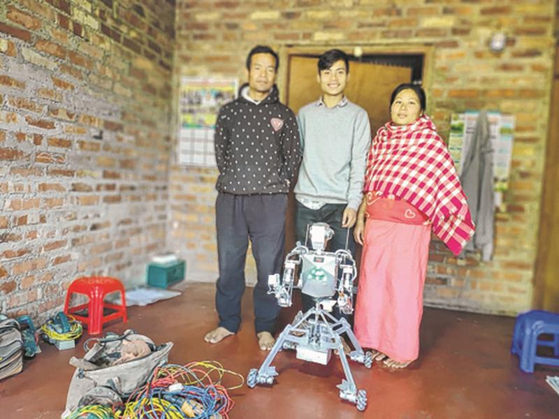 Young developer Irom Roshan set to exhibit his humanoid robot IVALA