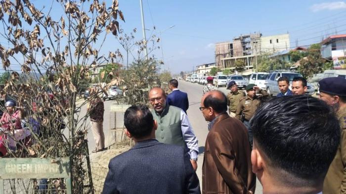 CM lost control seeing grown trees at road median found dried and death