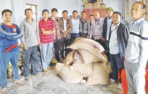 AMUCO extends aid to Kamjong villages, back with gifts