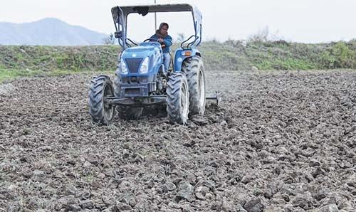 Agricultural activities begin but farmers apprehensive