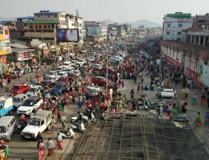 Imphal jams during 5 hours relaxation of lockdown