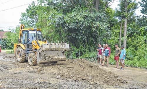 Locals reconstruct road