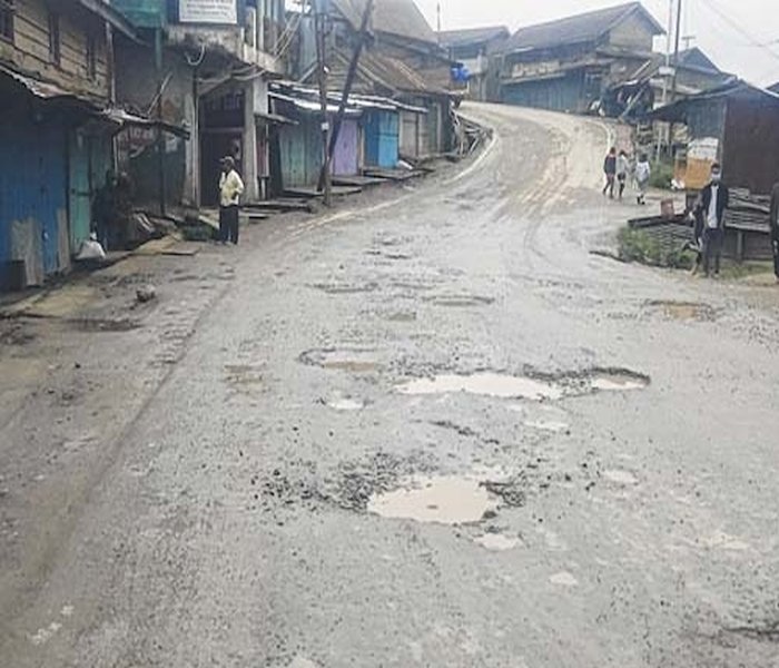 Lockdown imposed across State to prevent spread of coronavirus has paralysed Ukhrul town :: July 26th 2020