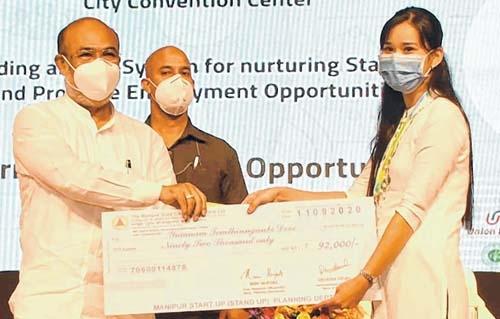 CM distributes over Rs 500 lakh to StartUp beneficiaries