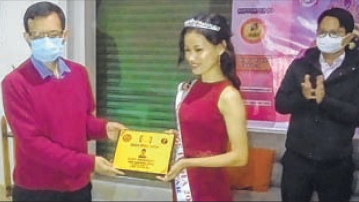 Lucy Hriidziia (21) : IAWA Miss India beauty pageant 