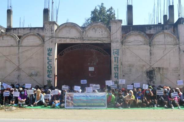 Zou Women protest against harassment given to Lukhoshei