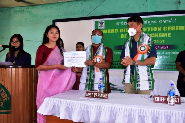 Agriculture Minister hands over various Awards