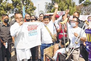 Hundreds rally against drug abuse, trafficking