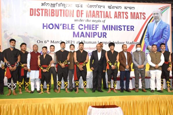 CM distributes training mats to Thang-Ta bodies