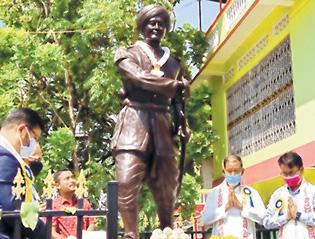 Statue of Nepra Menjor unveiled