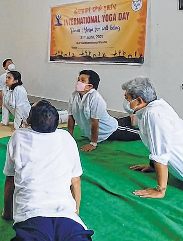 TSE owner attends Yoga Day