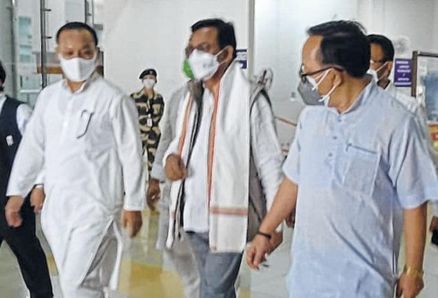 BC Das lands in Imphal to oversee situation within State Congress