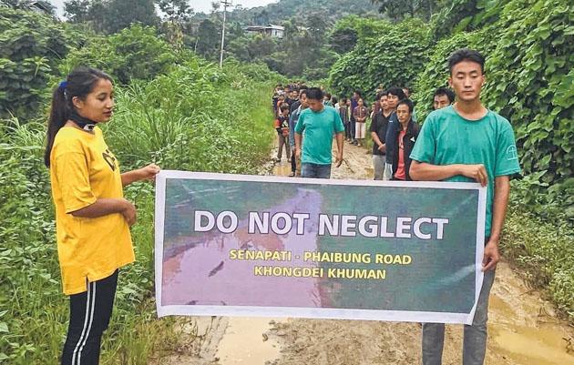 Locals protest incomplete construction of Senapati-Phaibung road