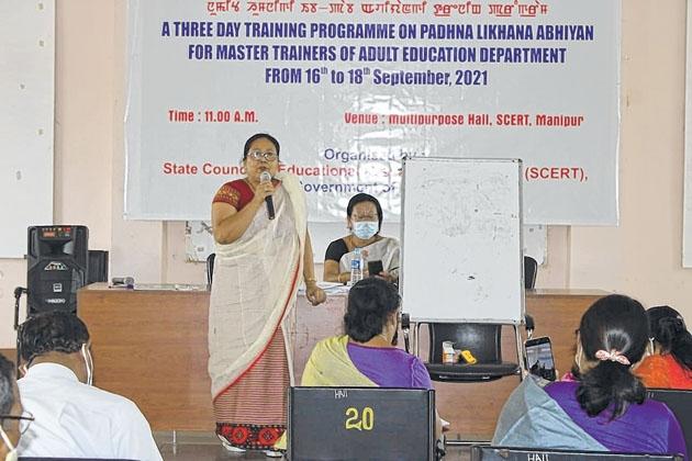 3 day training programme on Padhna Likhna Abhiyan kicks off