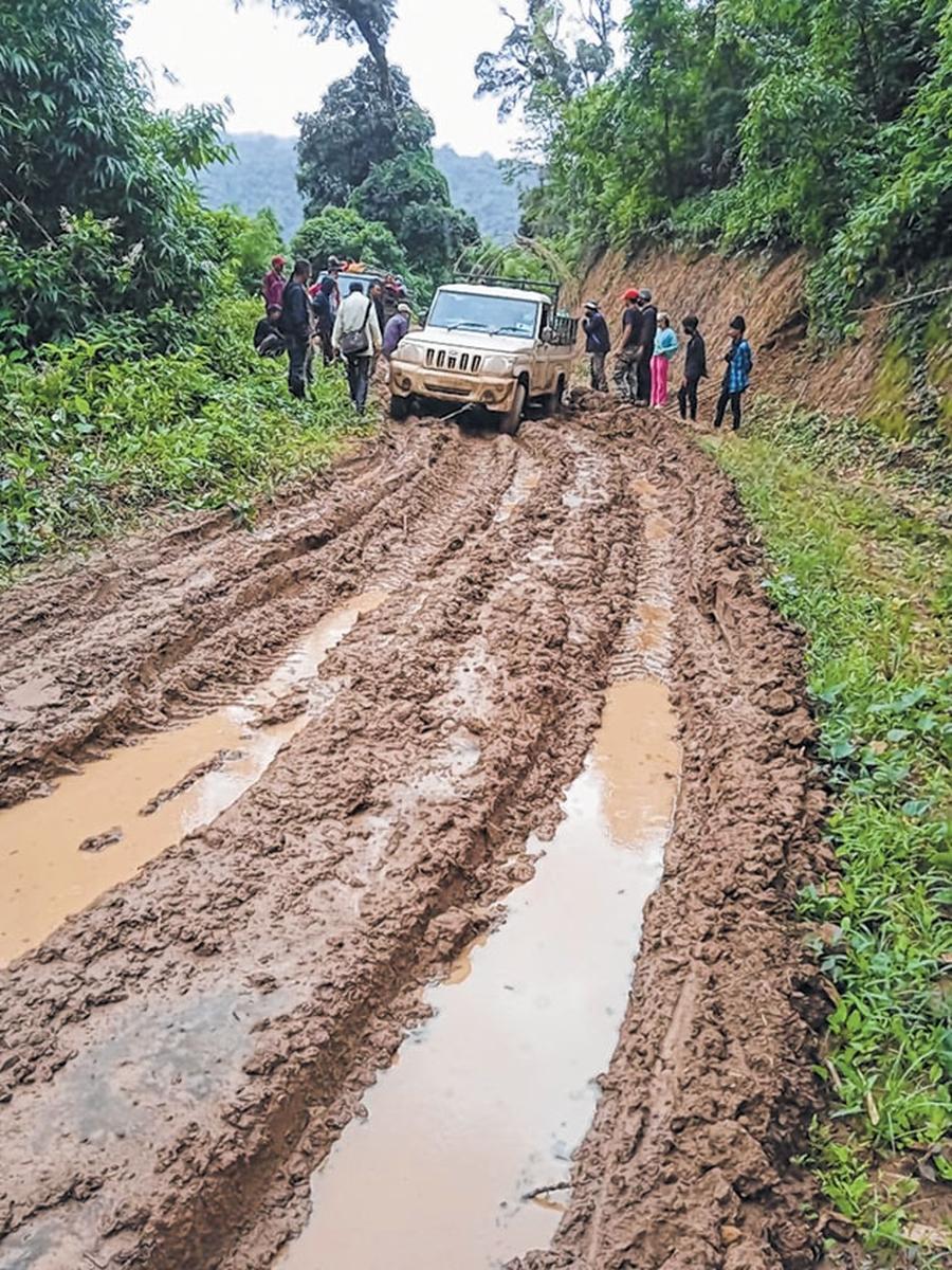 'Sahamphung Block in deplorable condition due to faulty road alignment'