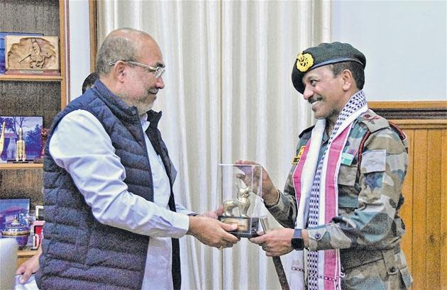 Assam Rifles DG calls on Governor, CM, briefs them on security