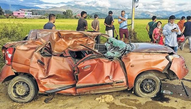 3 including dad-daughter killed in road mishap