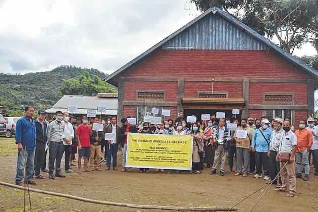 Protest staged in Hnahringkhu village demanding release of BD Romeo