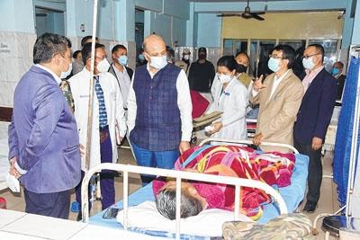 CEO Rajesh Agrawal checks on health condition of injured security personnel