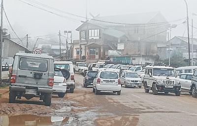 Traffic chaos chokes Ukhrul town