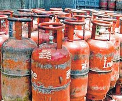 Domestic LPG gets costlier by Rs 50