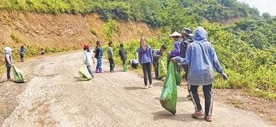 Cleanliness drive held at Ukhrul-Phangrei road
