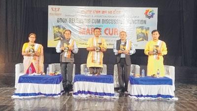 Revised edition of biographical novel 'Marie Curie' released