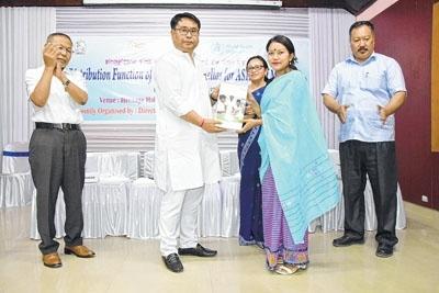 Dr Sapam Ranjan lauds committed service of ASHA workers