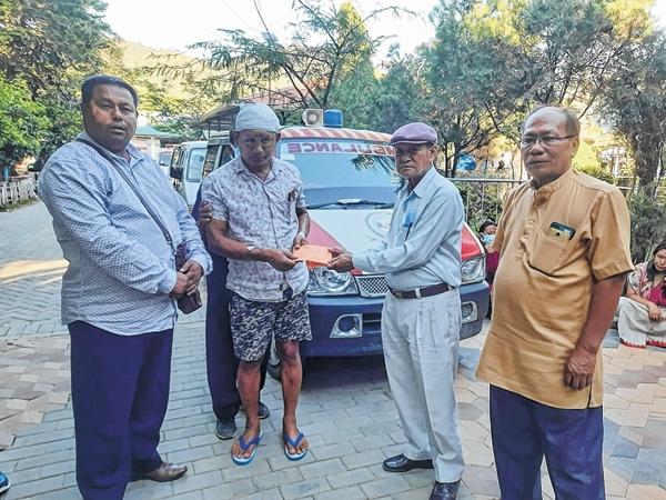 Drivers' associations extend aid to injured truck driver