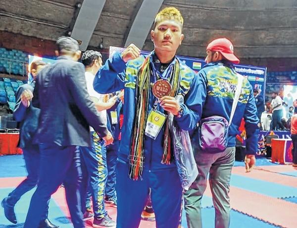 UZO congratulates Thanggoullian on winning medal