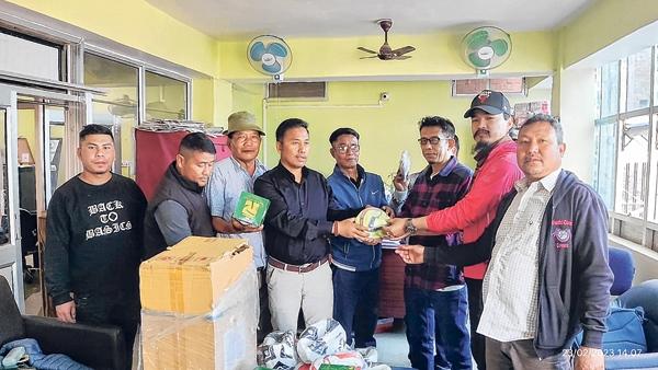 AMUCO hands over sports items