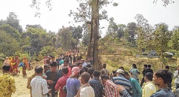 Villagers demand permanent army camp at Goakhal