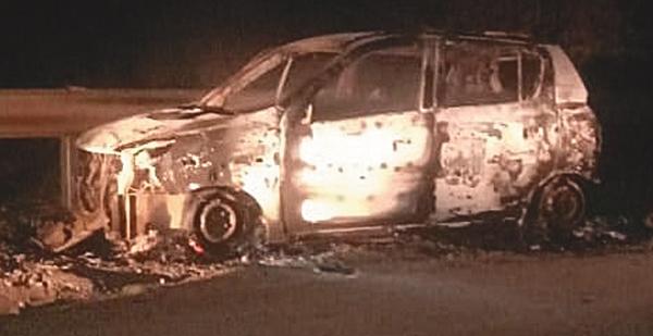 SAPO sticks to diktat : Car torched