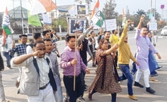 Congress protests, lashes out at BJP