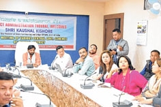 Union Minister reviews Central Government schemes in Thoubal