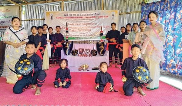Thang-Ta organisations pay tributes to patriots