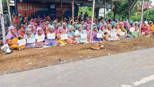 Wide scale protests held in valley districts against Assam Rifles' legal notice
