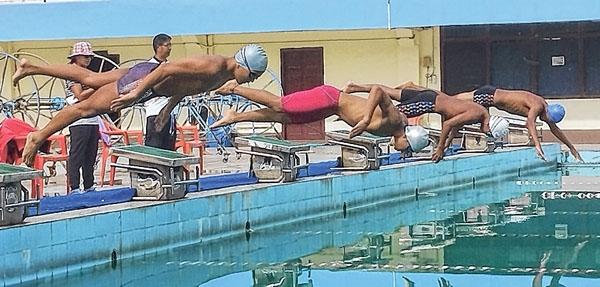 IE dominate State Level Inter School Aquatic competition, win staggering 17 gold medals