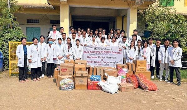 Students of SAHS provide aid to victims
